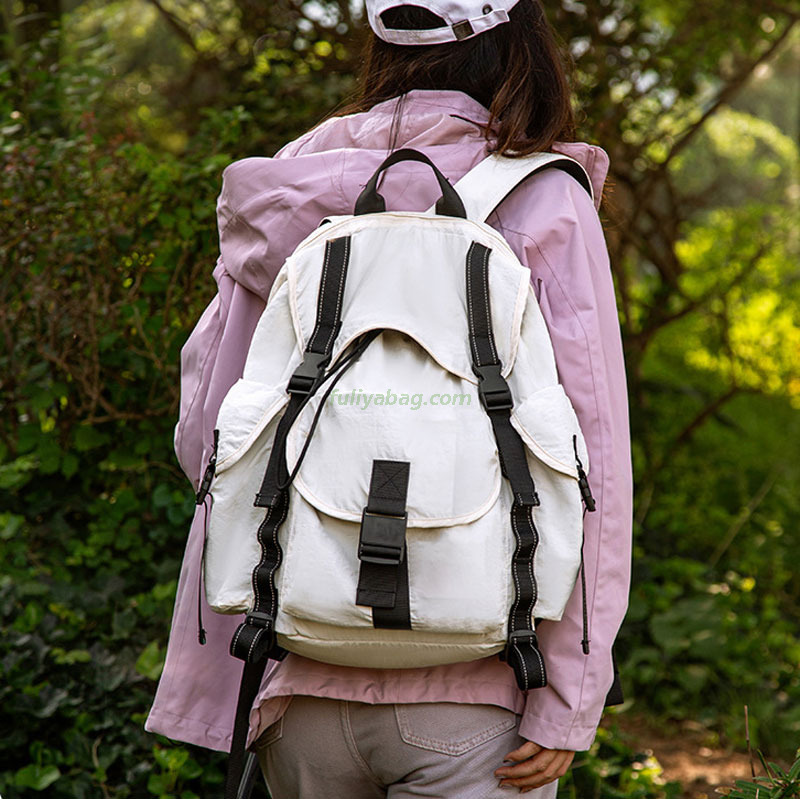 Custom Fashionable Lightweight Waterproof Travel Bag Outdoor Hiking Sports Zipper Closure Student Hiking Backpack