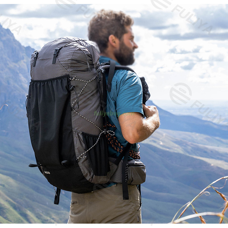 Custom Polyester Daypack Camping Backpack Lightweight Outdoor Men Women Travelling Waterproof Hiking Backpacks