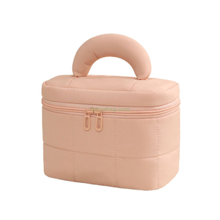 Wholesale Lightweight Candy Color Soft Travel Portable Cosmetic Bag Fashion High Capacity Makeup Bag Storage Bag for Girl