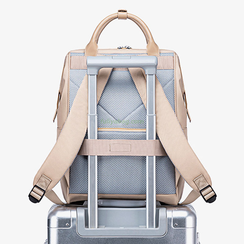 Large Capacity Casual Fashion Backpack Waterproof Zipper Closure Perfect School Travel Laptop Backpack for Women Men