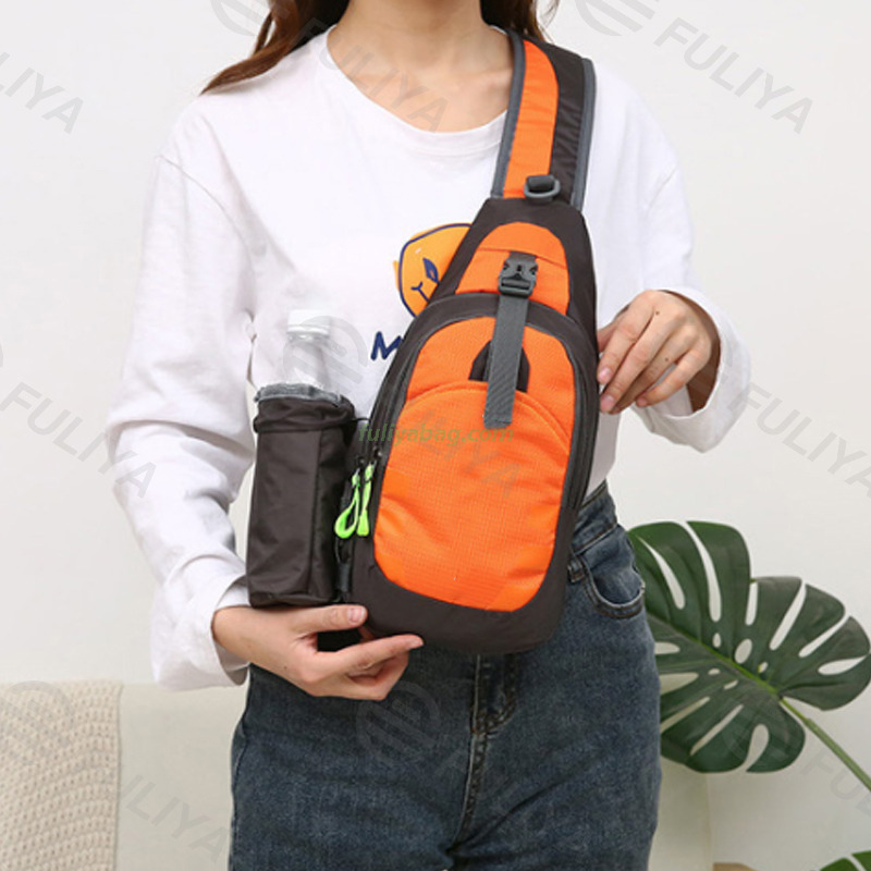 Custom Logo New Sports Casual Chest Bag Outdoor Unisex Summer Men's Sling Bag Travel Crossbody Bag With Water Bottle